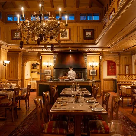 مونت سيرفين بالاس فندق زيرمات